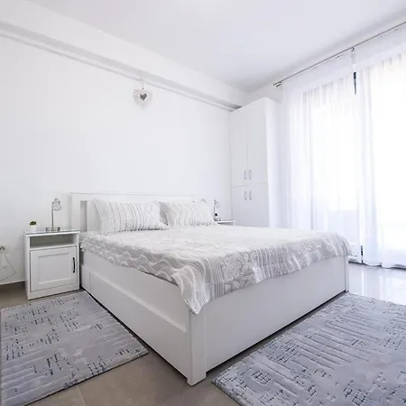 Seaview Studio Summerland, Apartment Mamaia